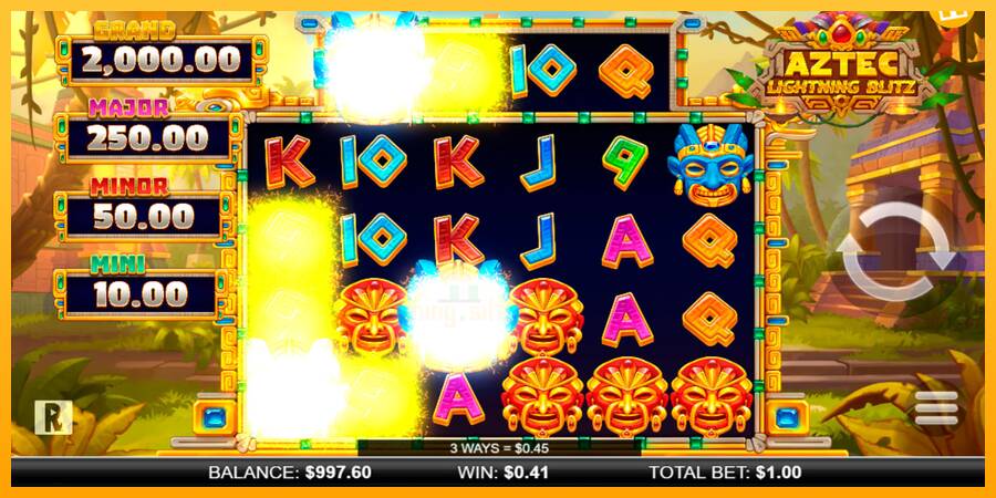 Aztec Lightning Blitz gaming machine for money, picture 4