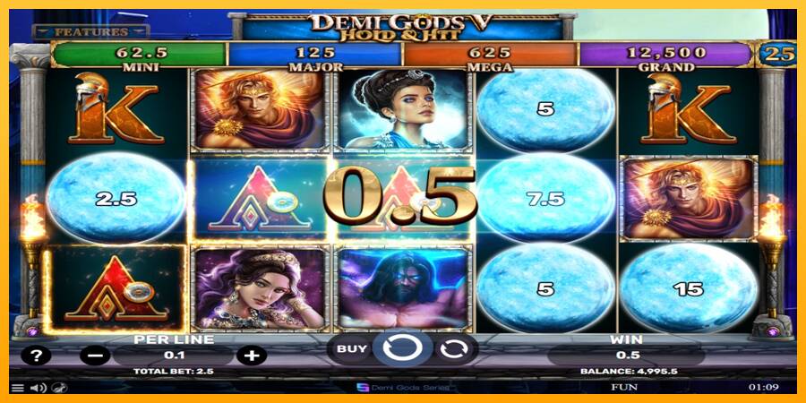 Demi Gods V Hold & Hit gaming machine for money, picture 3