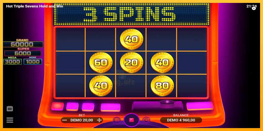 Hot Triple Sevens Hold & Win gaming machine for money, picture 3