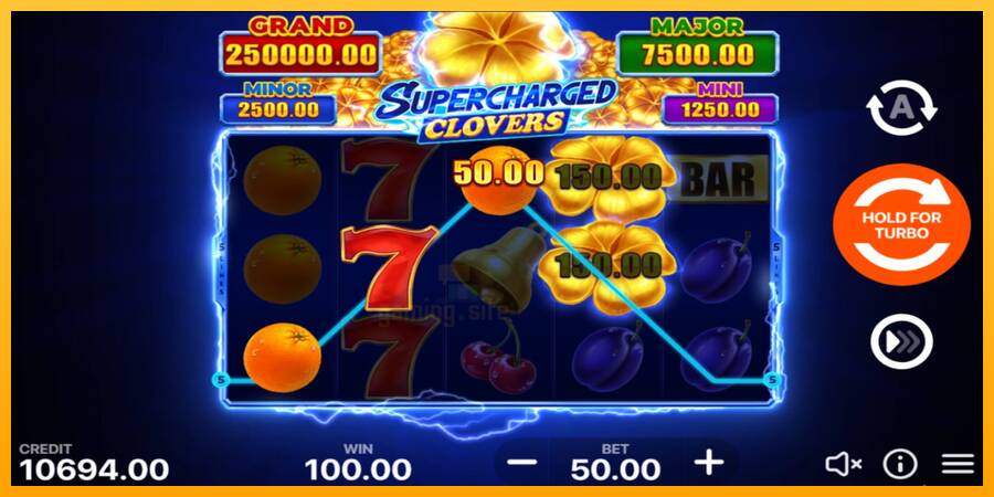 Supercharged Clovers: Hold and Win gaming machine for money, picture 4